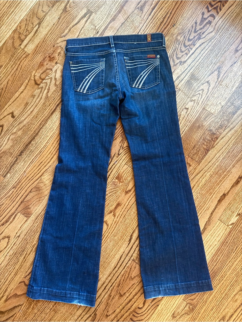 Seven for all mankind dark wash jeans / Size 26 / Dojo / Good condition - Picture 4 of 7